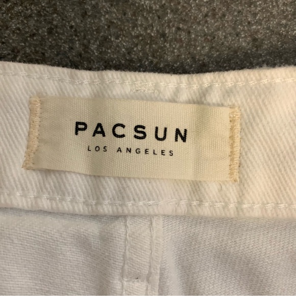 PacSun Women’s Eco White Ripped 90s Mom Jeans Size 29 - Picture 7 of 8